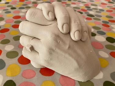 Image for: MOULAGE PLÂTRE : MOULAGE DE LA MAIN