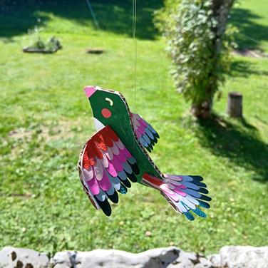 Image for: CAPSULE CRÉATIVE : SUSPENSION EN CARTON